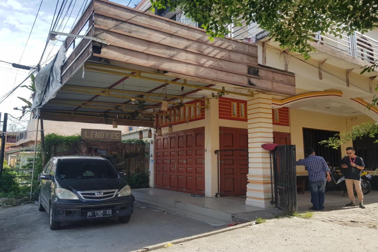 Oyo 91647 Sanina Residence Pematangsiantar Zewnętrze zdjęcie
